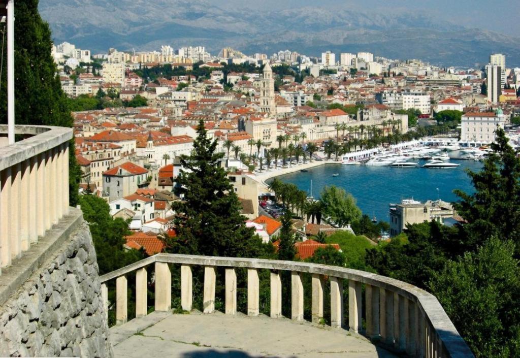 Apartment Dalmatinos Split Znjan Εξωτερικό φωτογραφία