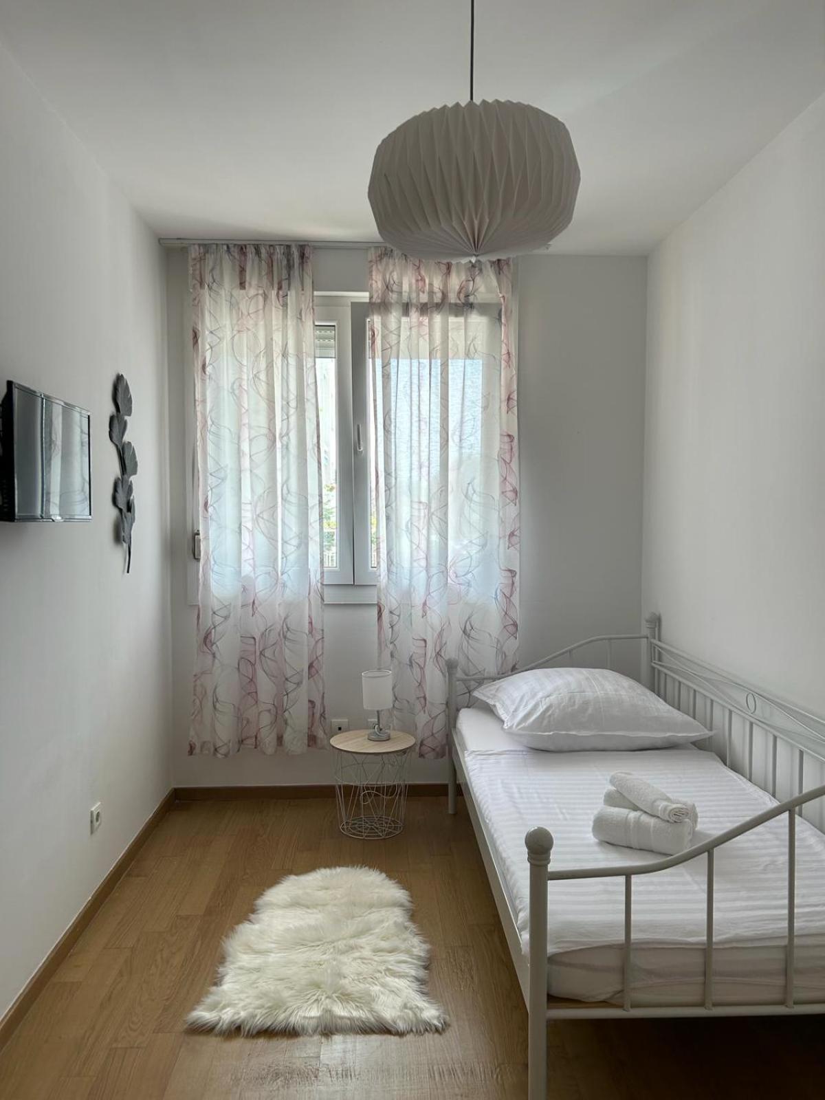Apartment Dalmatinos Split Znjan Εξωτερικό φωτογραφία