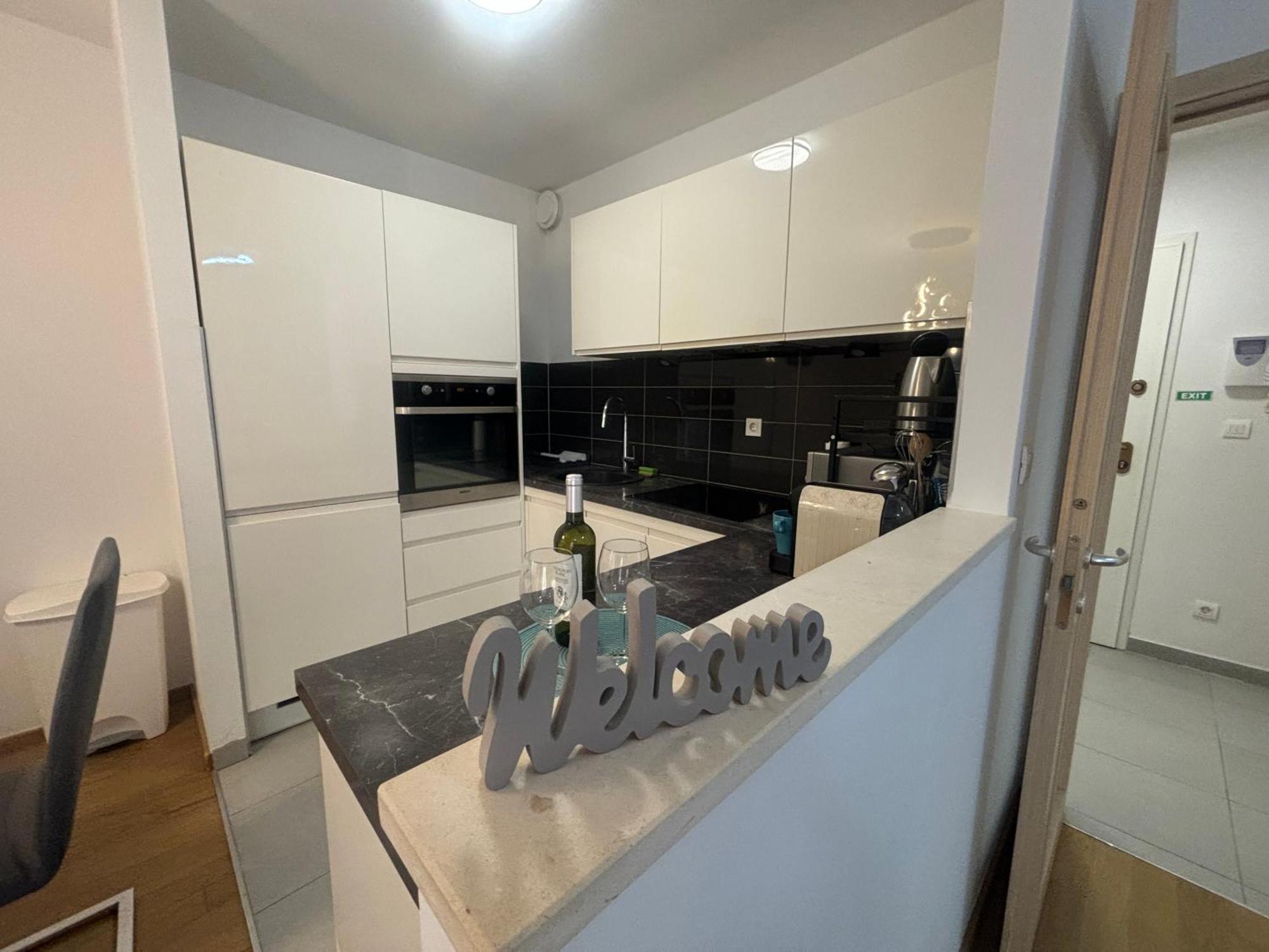Apartment Dalmatinos Split Znjan Εξωτερικό φωτογραφία
