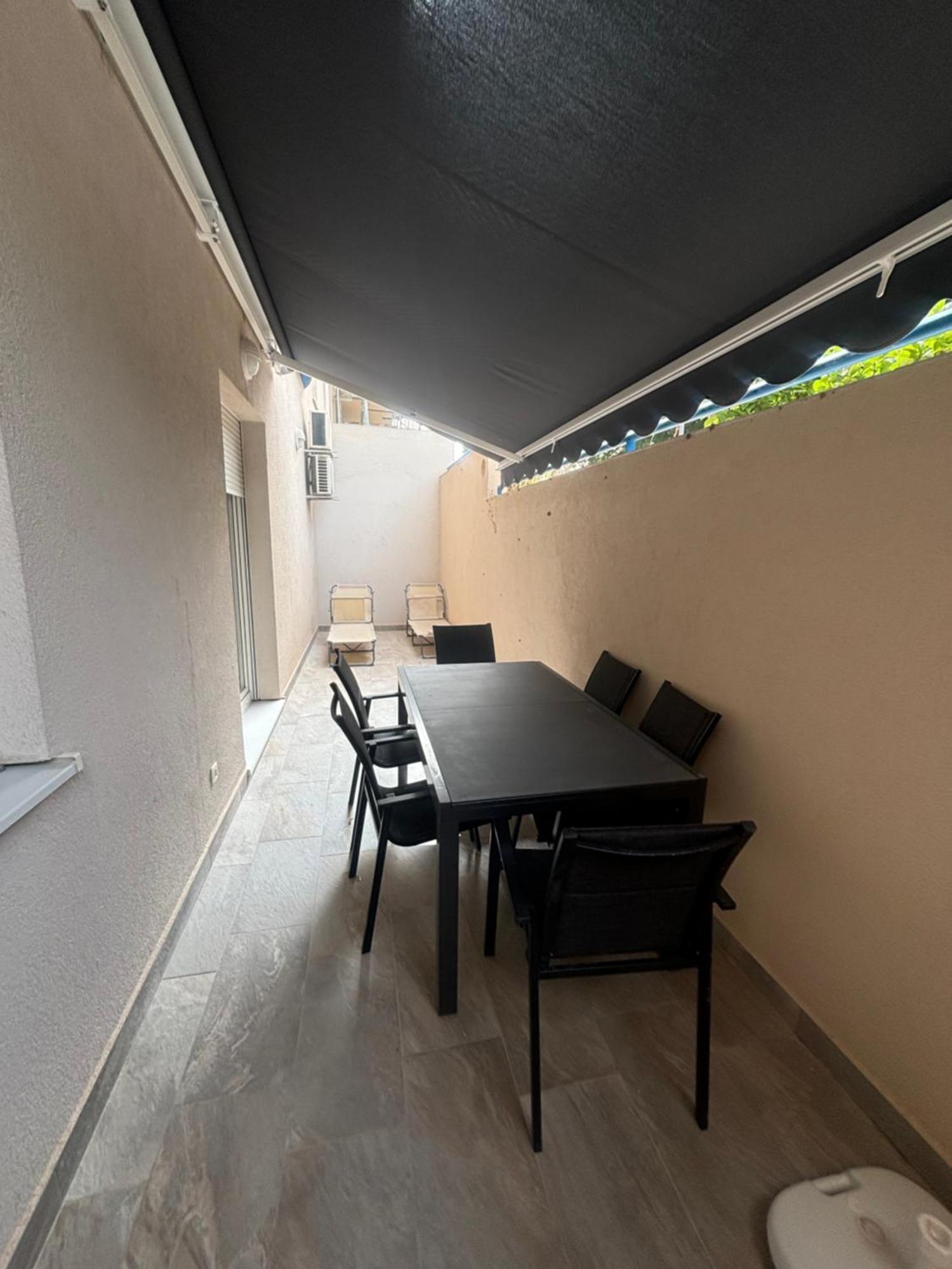Apartment Dalmatinos Split Znjan Εξωτερικό φωτογραφία
